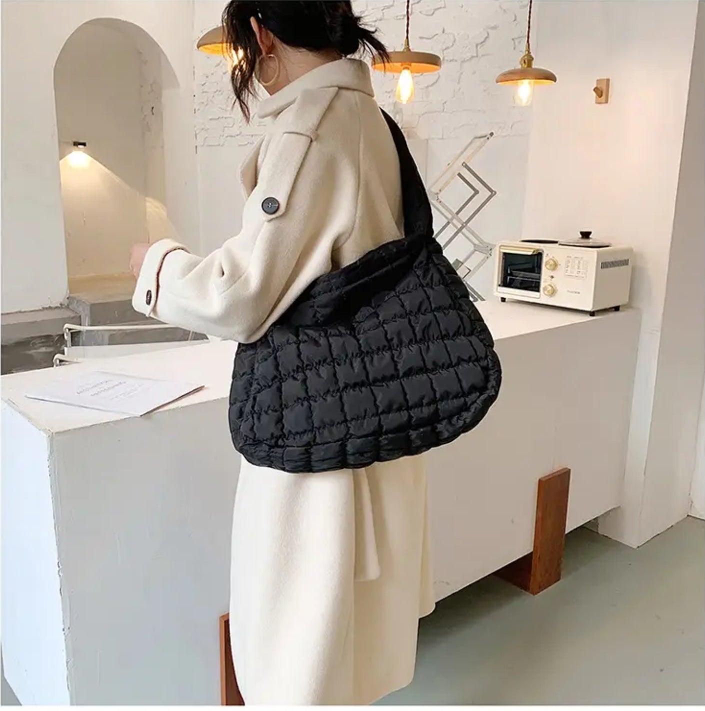 Black / Nature Quilted Zipper Shoulder Bag