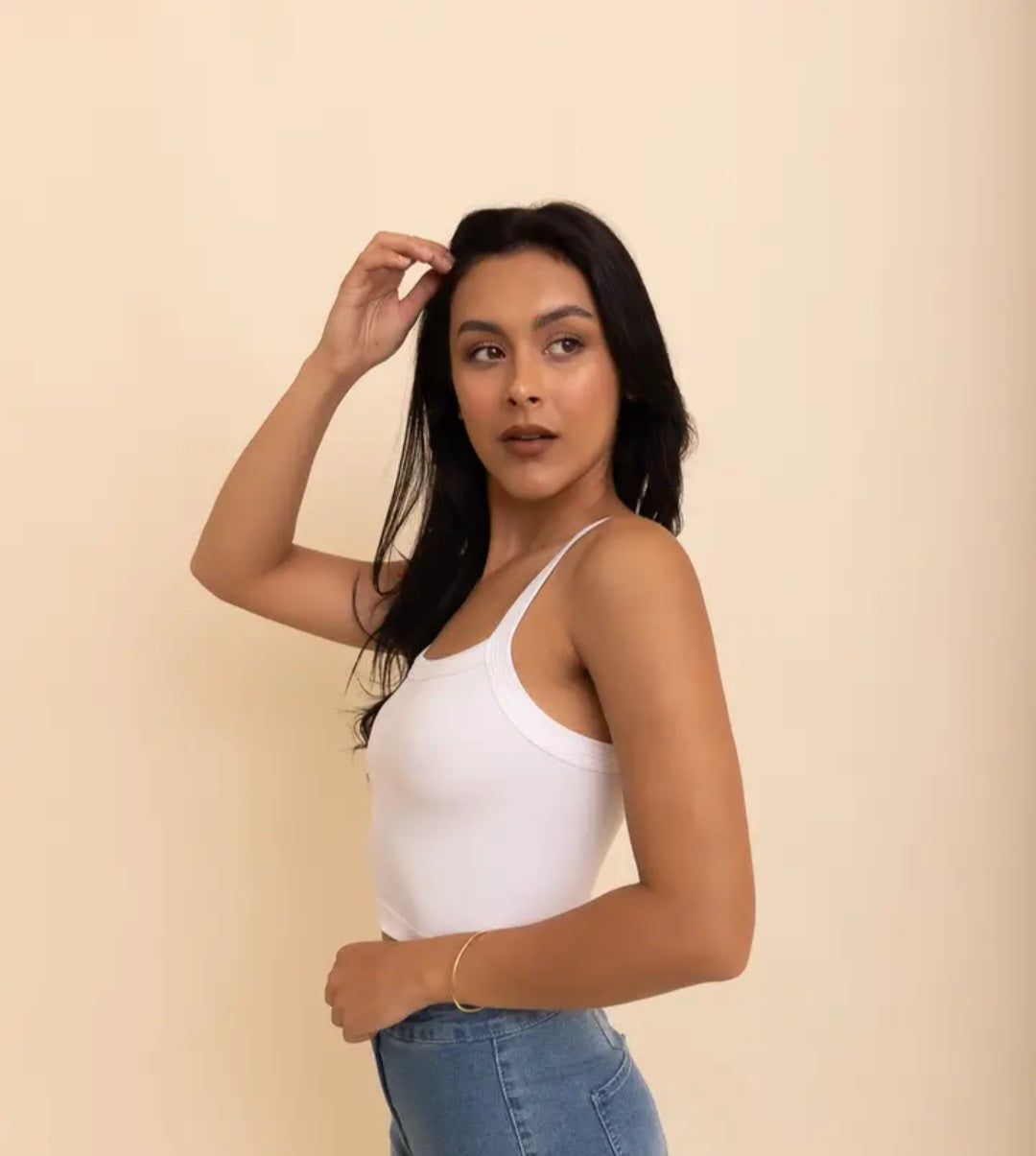 Versatile No-Seam Tank Top
