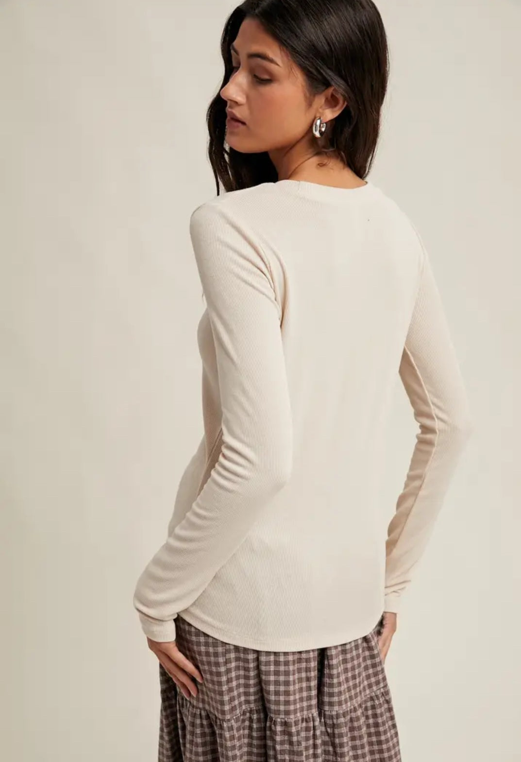 Round Neck Fitted Ribbed Knit Top