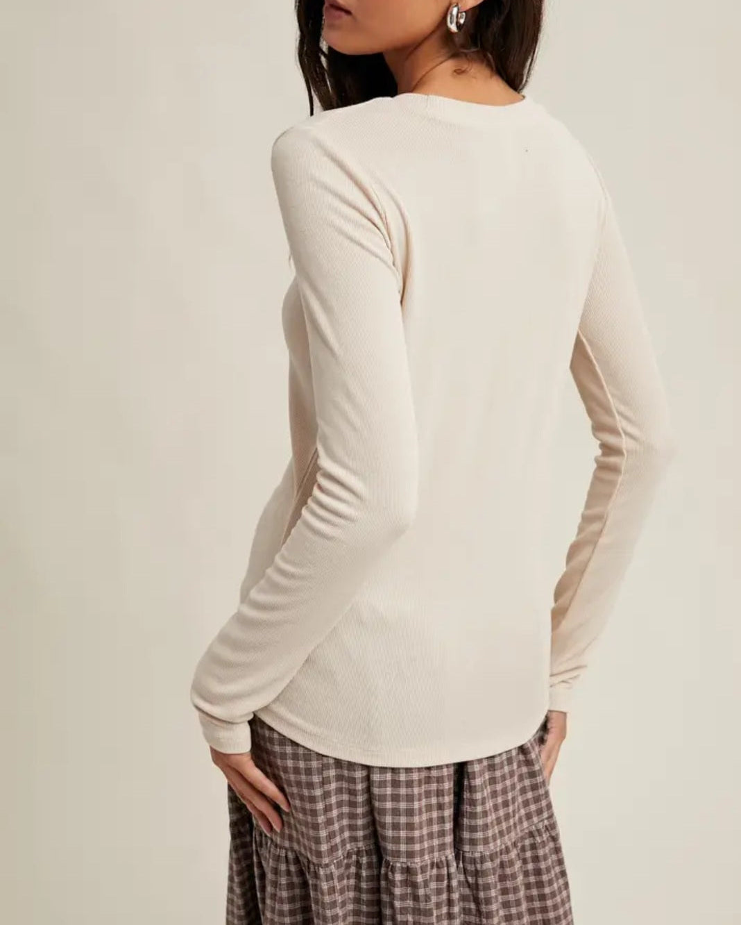 Round Neck Fitted Ribbed Knit Top