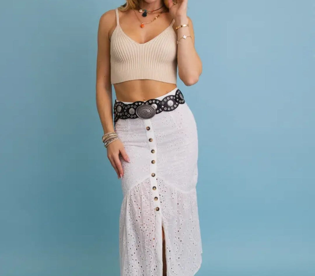 90s Style Boho Eyelet Oval Disc Belt