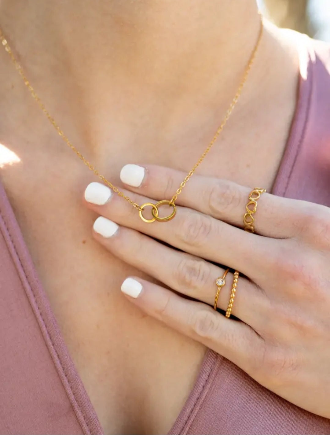 Interlocked Rings Necklace - 18K Gold Pvd Stainless Steel