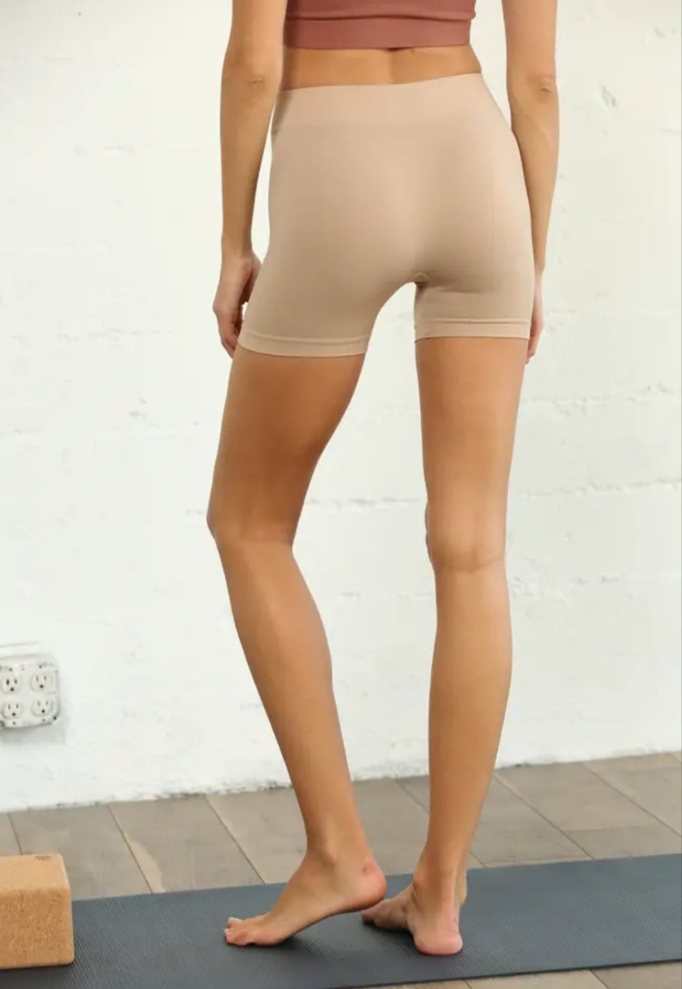 Minimalist Seamless Activewear Mini Shorts