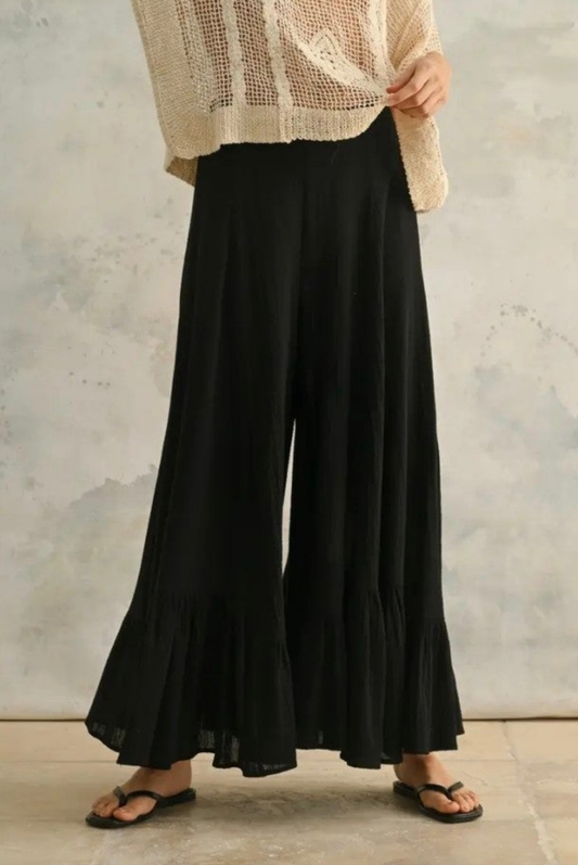 WIDE LEG RUFFLED BOTTOM DETAIL PANTS