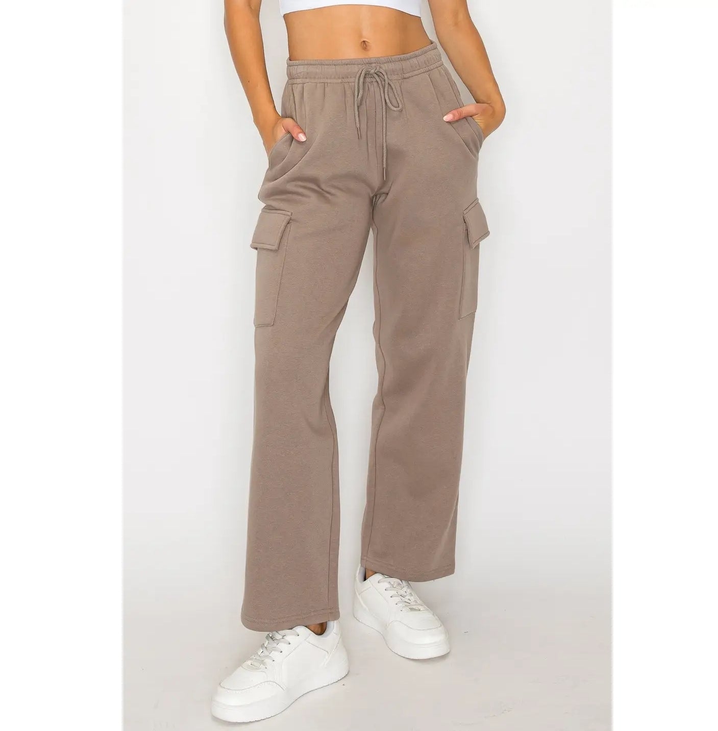 Straight Leg Fleece Cargo Sweatpants