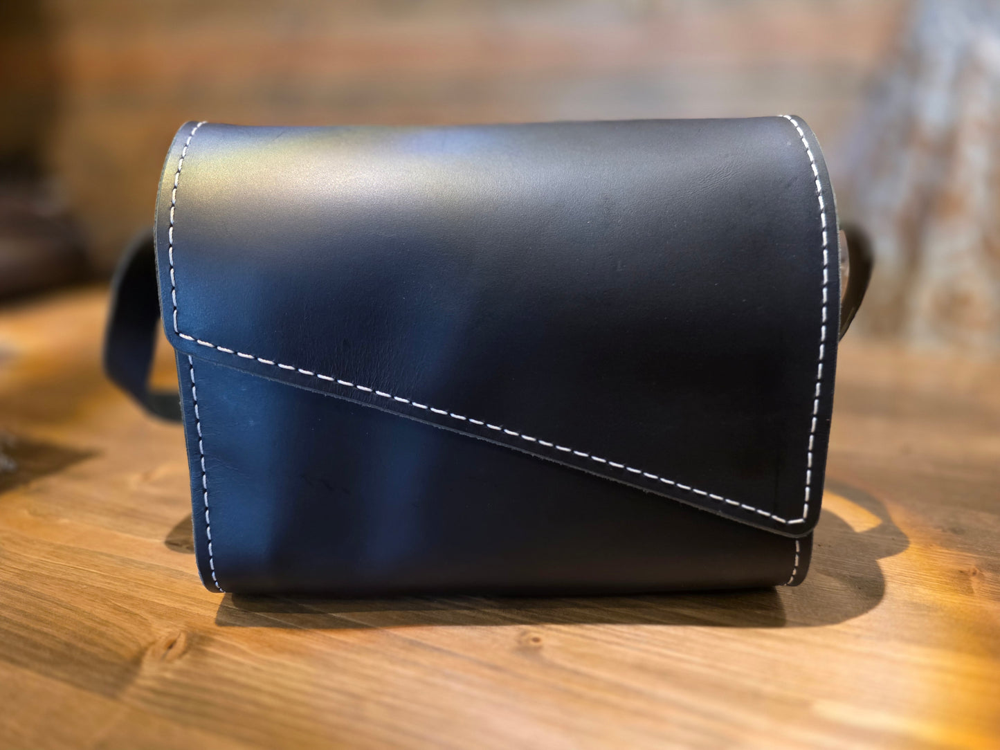 Jorunn Leather Purse - Black