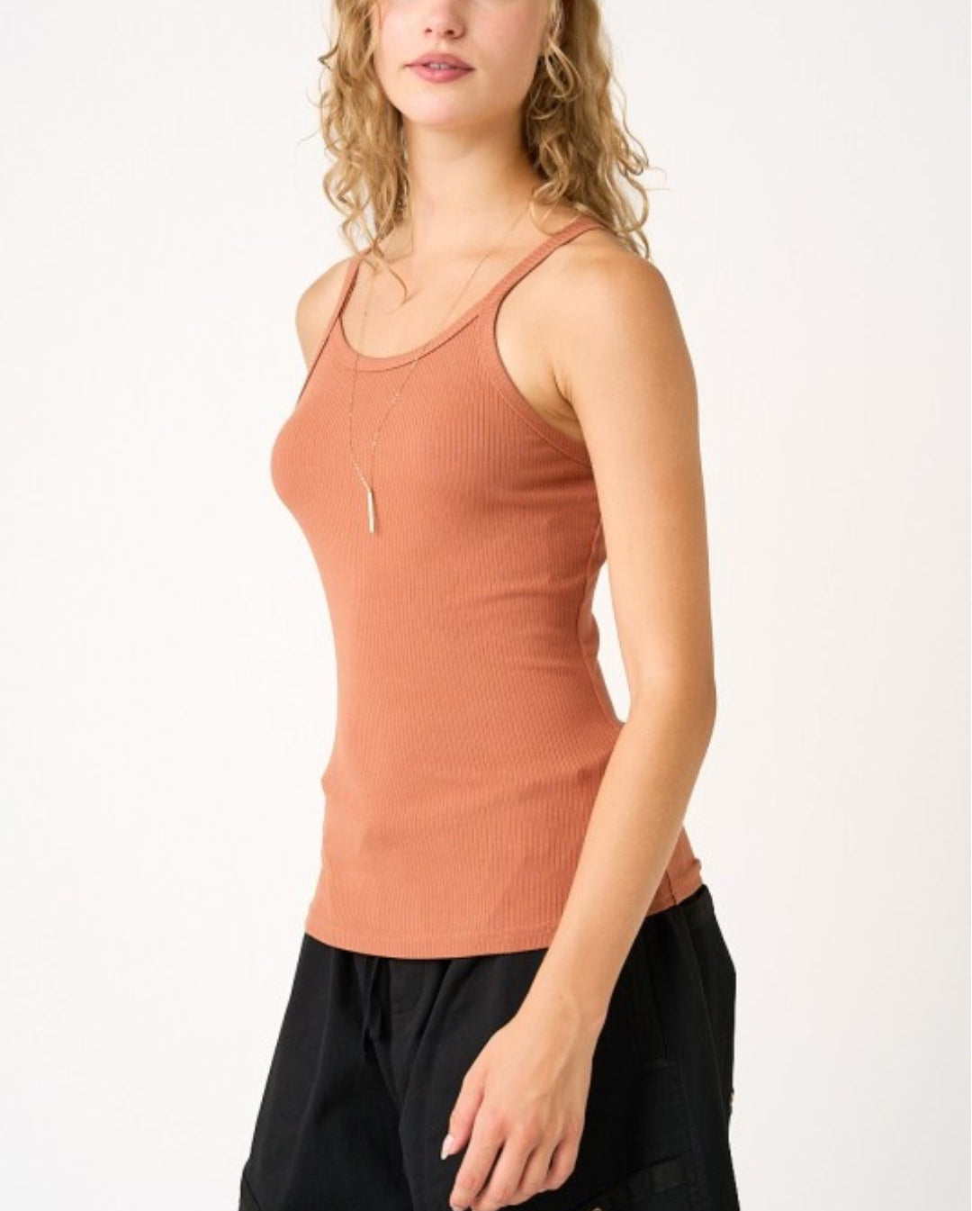 RIB KNIT ROUND NECK FITTED TANK TOP