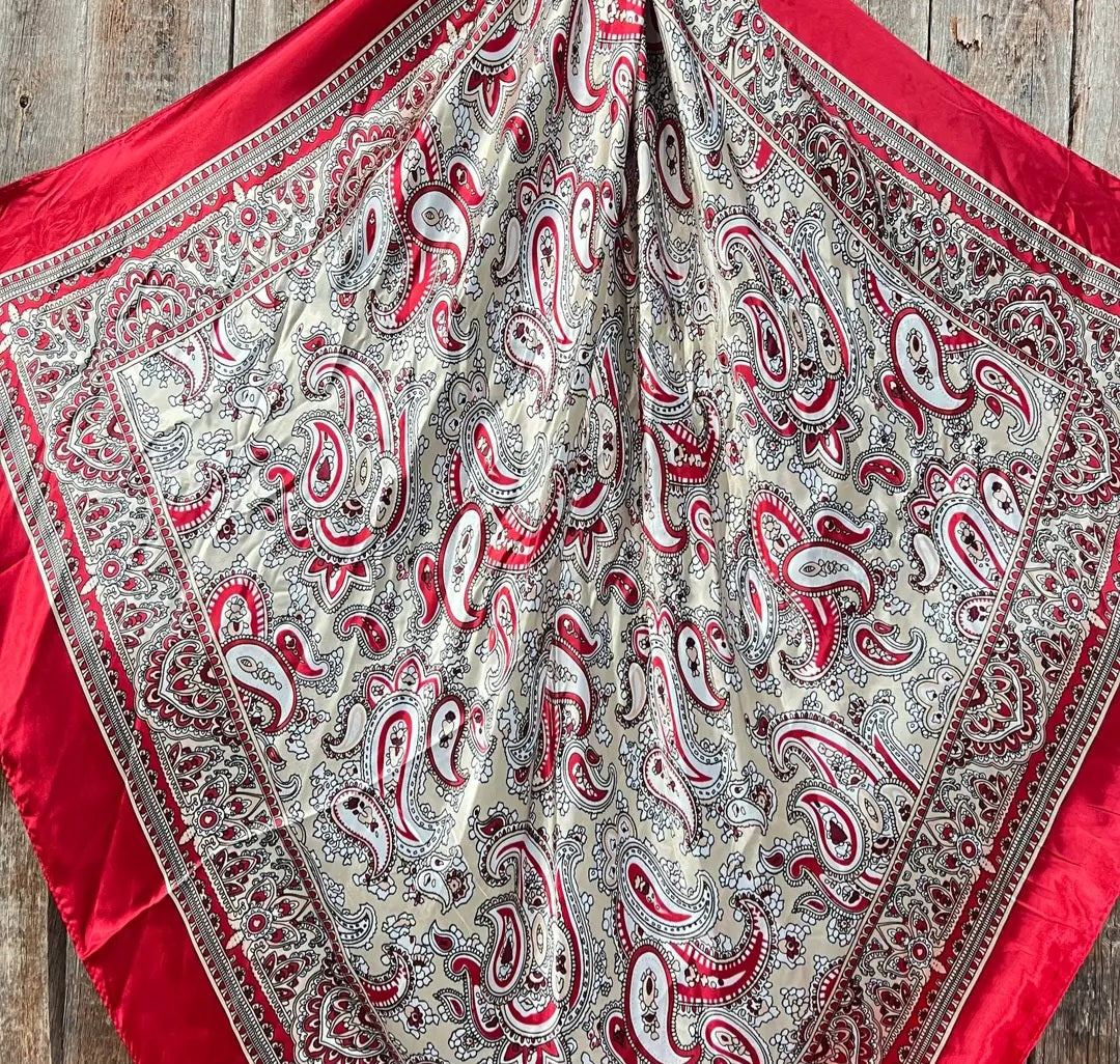 Red and White Floral Paisley Wild Rag / Scarf 35X35"