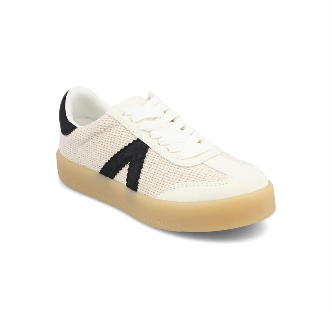 The Axel Shoe by MIA
