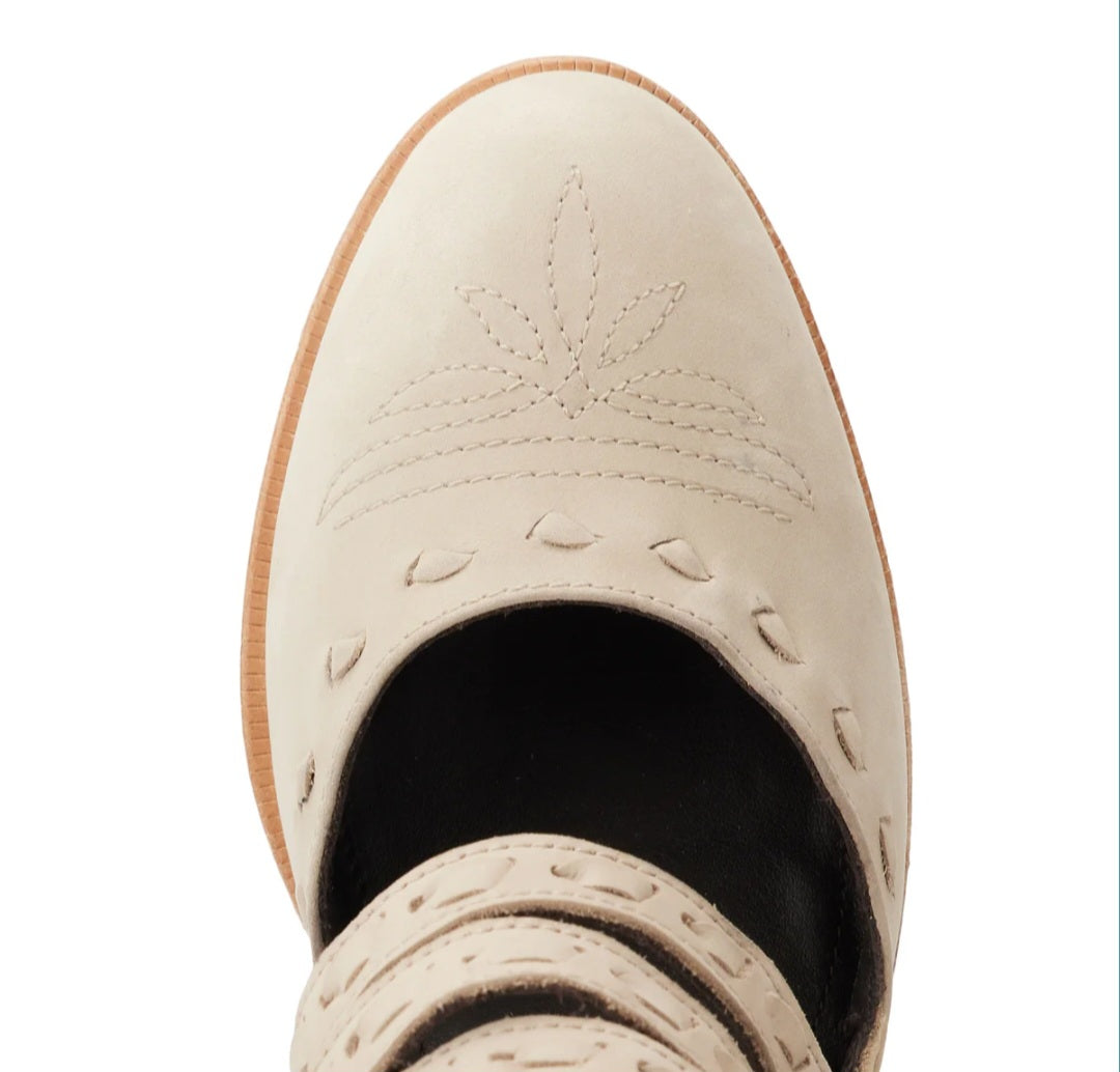 LANE BOOTS
WESTANGO HEEL