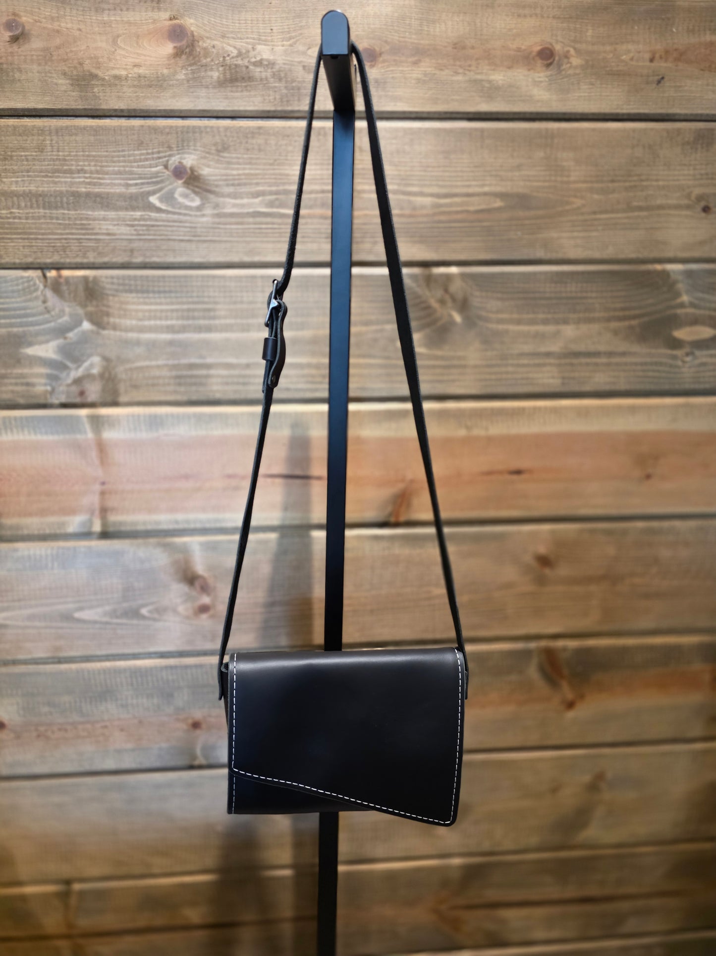 Jorunn Leather Purse - Black